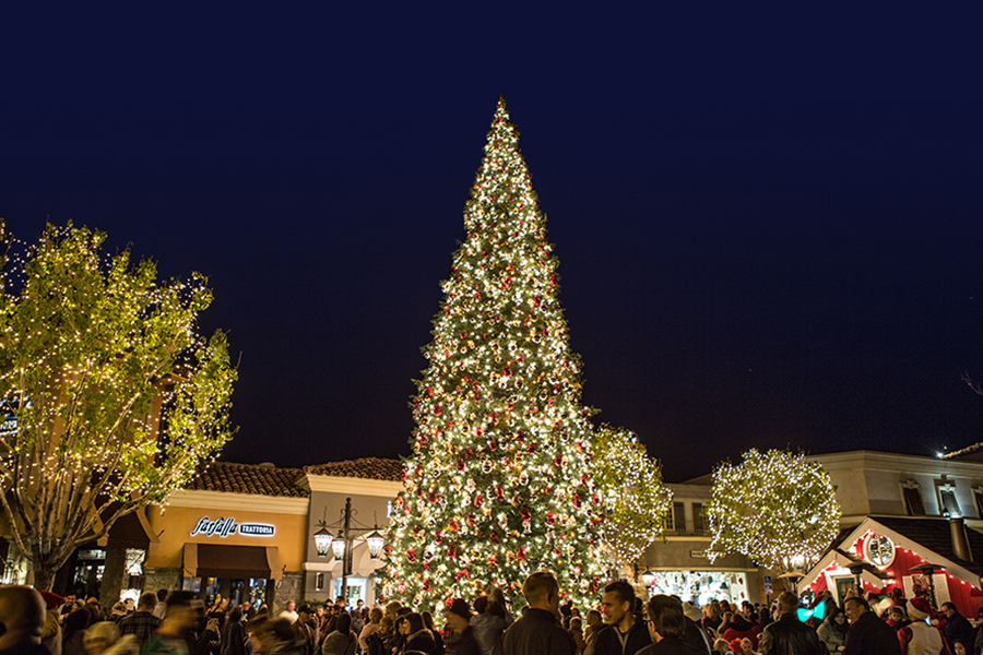 Christmas at The Promenade at Westlake